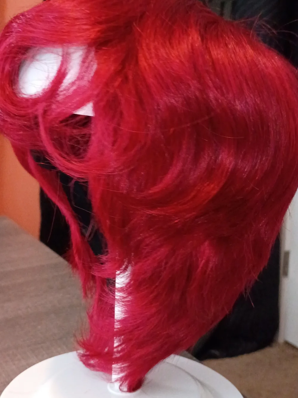 Short Layered Red Women's Wig with Soft Waves